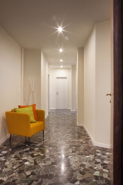 Via R. Arnò 12 - 1° piano